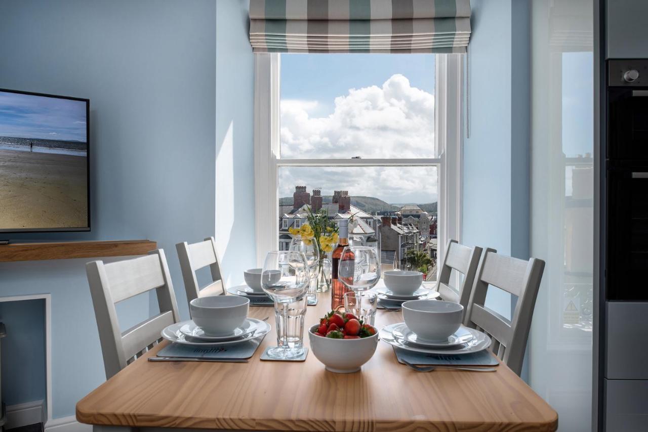 Abbey Road Boutique Holiday Apartment 랜디드노 외부 사진