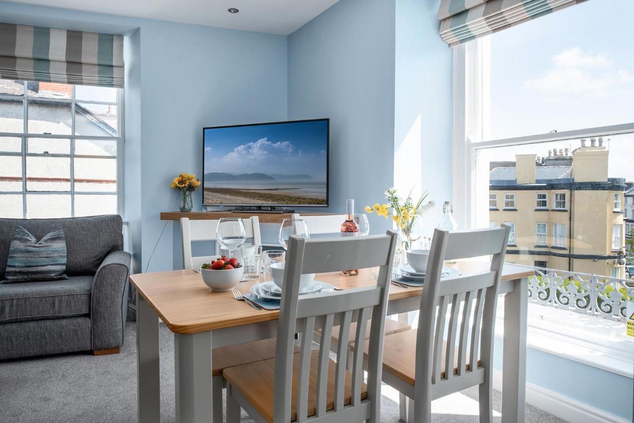 Abbey Road Boutique Holiday Apartment 랜디드노 외부 사진