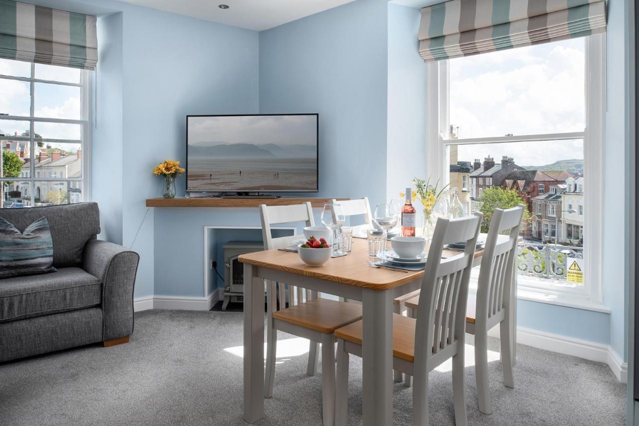 Abbey Road Boutique Holiday Apartment 랜디드노 외부 사진